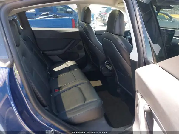5YJYGDEE0MF190366 2021 TESLA MODEL Y - Image 8