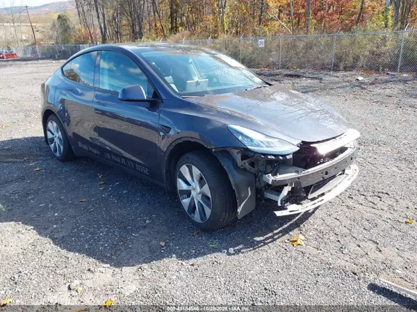 5YJYGDEE0MF192201 2021 TESLA MODEL Y - Image 1