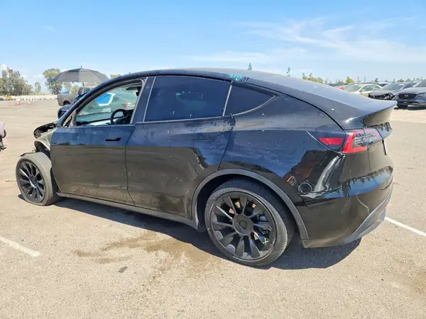 5YJYGDEE0MF197933 2021 TESLA MODEL Y - Image 2