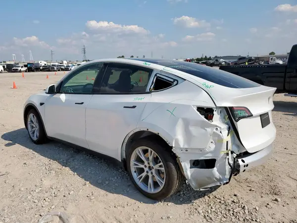 5YJYGDEE0MF208798 2021 TESLA MODEL Y - Image 2