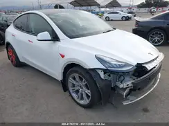 5YJYGDEE0MF209045 2021 TESLA MODEL Y