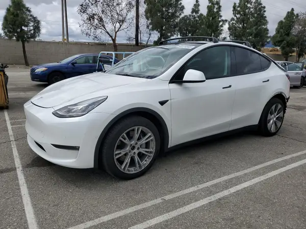 5YJYGDEE0MF213600 2021 TESLA MODEL Y - Image 1