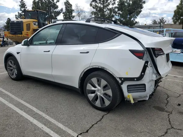 5YJYGDEE0MF213600 2021 TESLA MODEL Y - Image 2