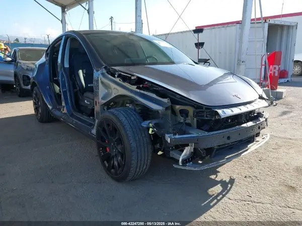 5YJYGDEE0MF232583 2021 TESLA MODEL Y - Image 1