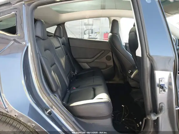 5YJYGDEE0MF232583 2021 TESLA MODEL Y - Image 8