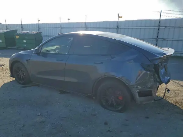 5YJYGDEE0MF232793 2021 TESLA MODEL Y - Image 2