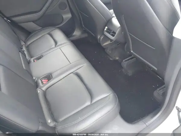 5YJYGDEE0MF233524 2021 TESLA MODEL Y - Image 8