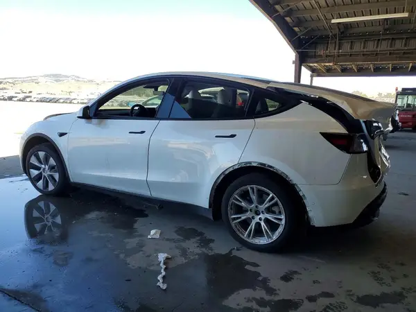 5YJYGDEE0MF240506 2021 TESLA MODEL Y - Image 2