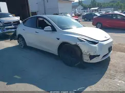 5YJYGDEE0MF246130 2021 TESLA MODEL Y