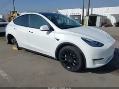 5YJYGDEE0MF259637 2021 TESLA MODEL Y
