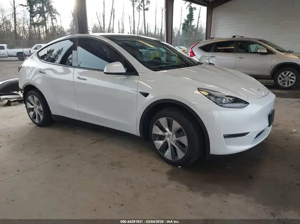 5YJYGDEE0MF261369 2021 TESLA MODEL Y - Image 1