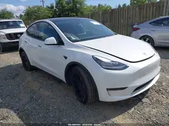 5YJYGDEE0MF262618 2021 TESLA MODEL Y