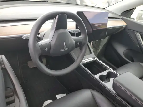5YJYGDEE0MF265020 2021 TESLA MODEL Y - Image 8