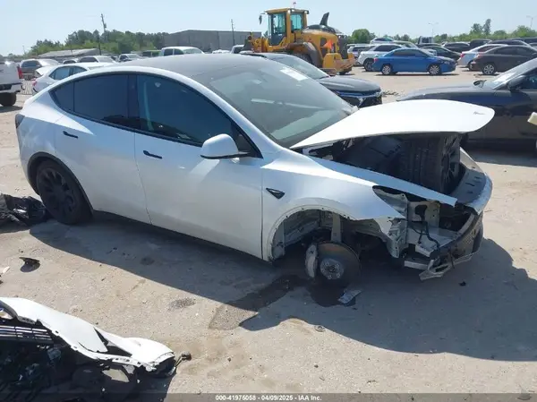 5YJYGDEE0MF265339 2021 TESLA MODEL Y - Image 1