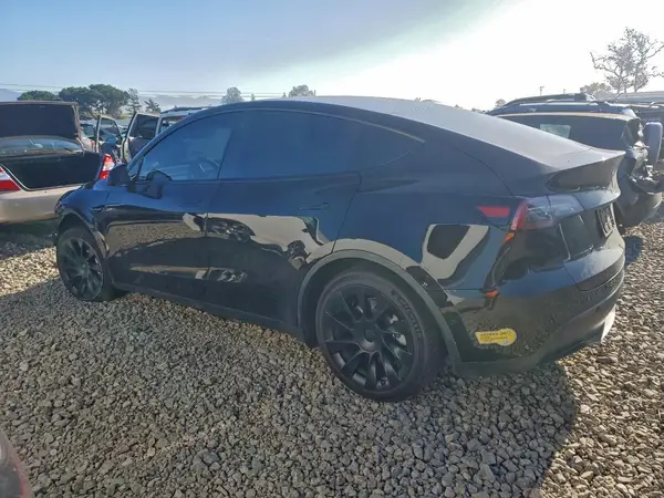 5YJYGDEE0MF265387 2021 TESLA MODEL Y - Image 2