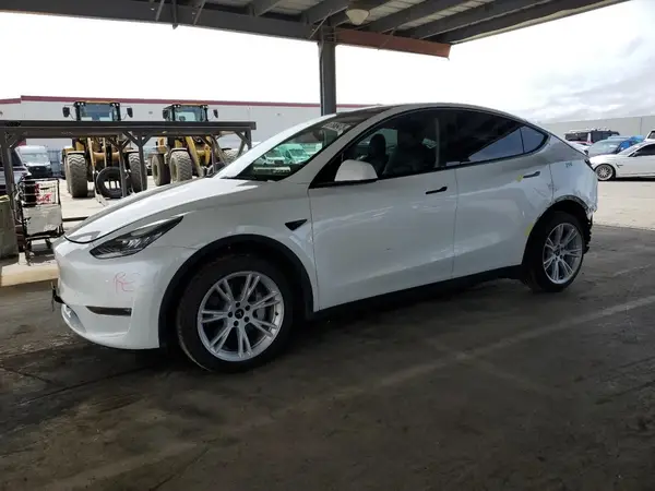 5YJYGDEE0MF267186 2021 TESLA MODEL Y - Image 1