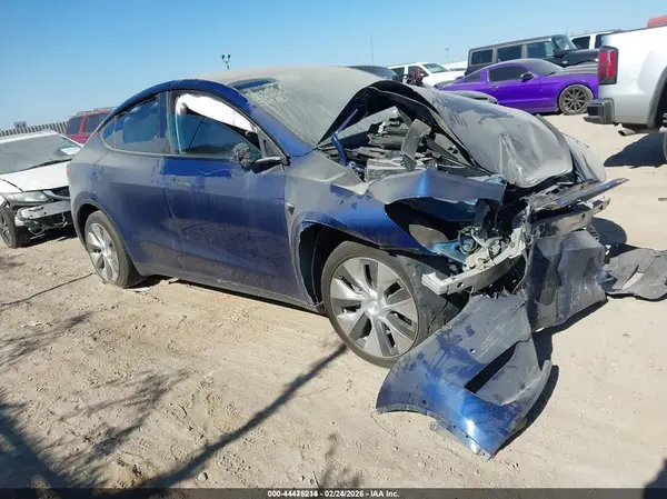 5YJYGDEE0MF268550 2021 TESLA MODEL Y - Image 1