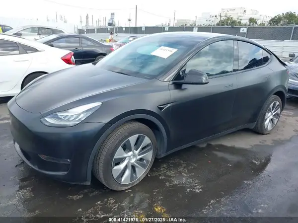 5YJYGDEE0MF274204 2021 TESLA MODEL Y - Image 2