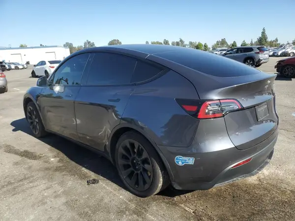 5YJYGDEE0MF274414 2021 TESLA MODEL Y - Image 2