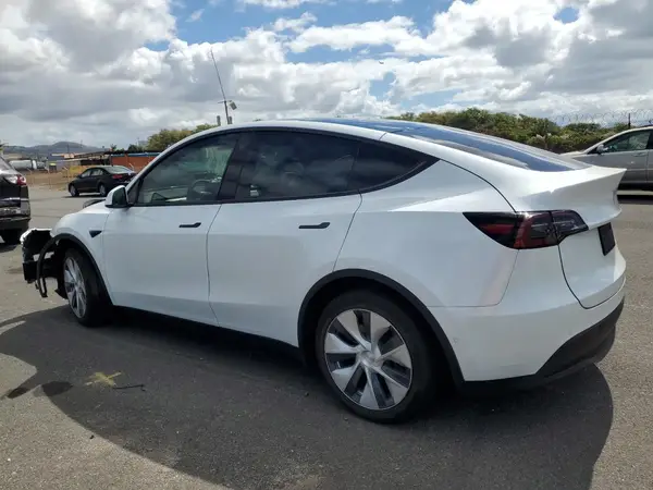 5YJYGDEE0MF285574 2021 TESLA MODEL Y - Image 2