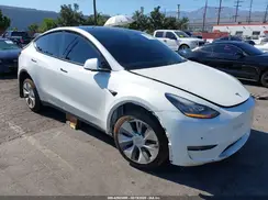 5YJYGDEE0MF303779 2021 TESLA MODEL Y