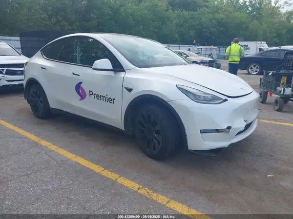 5YJYGDEE1LF012853 2020 TESLA MODEL Y - Image 1
