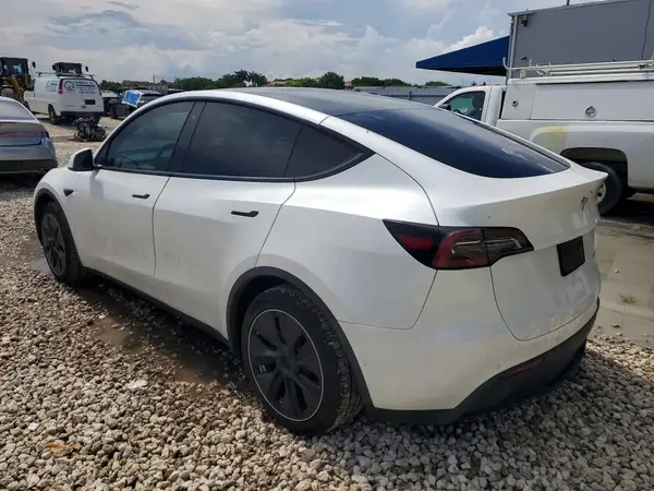 5YJYGDEE1LF018829 2020 TESLA MODEL Y - Image 2