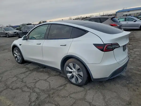 5YJYGDEE1LF021049 2020 TESLA MODEL Y - Image 2