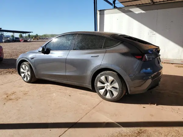 5YJYGDEE1LF022976 2020 TESLA MODEL Y - Image 2