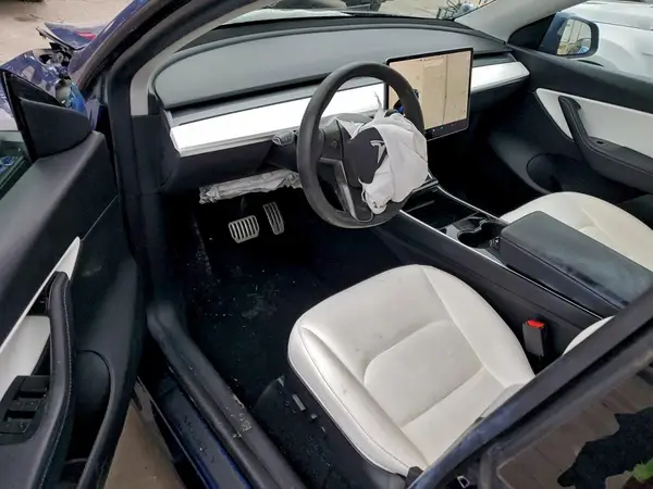 5YJYGDEE1LF027644 2020 TESLA MODEL Y - Image 8