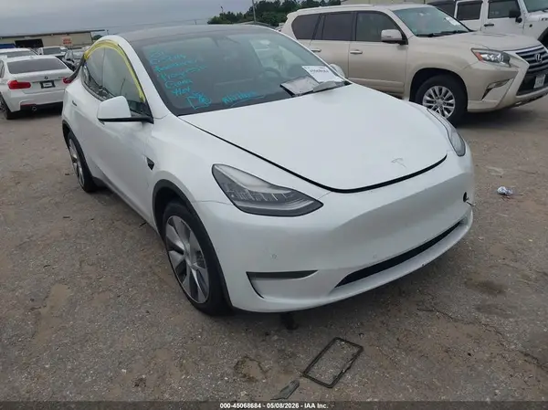 5YJYGDEE1LF032116 2020 TESLA MODEL Y - Image 1