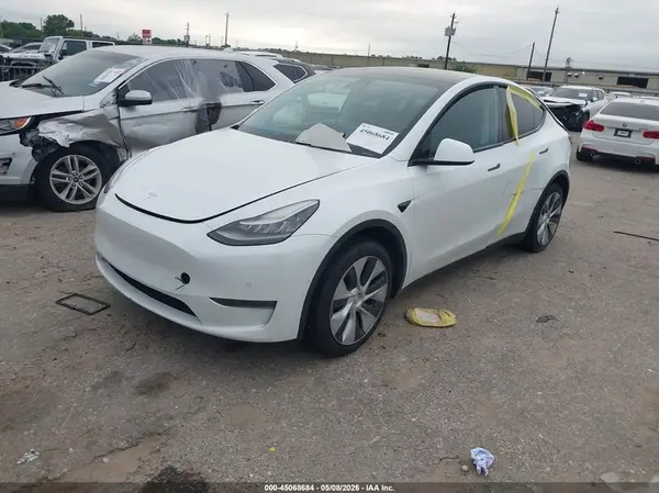 5YJYGDEE1LF032116 2020 TESLA MODEL Y - Image 2