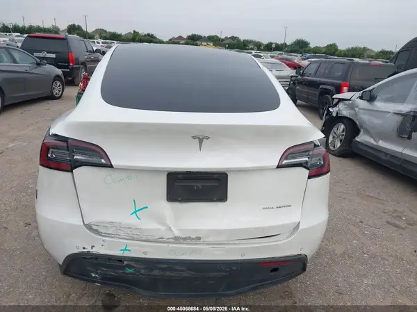 2020 TESLA MODEL Y auction photo 6