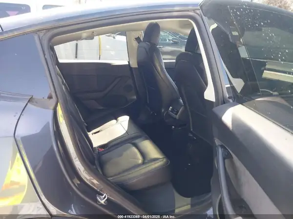 5YJYGDEE1LF033346 2020 TESLA MODEL Y - Image 8