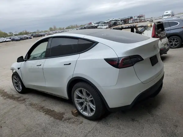 5YJYGDEE1LF034996 2020 TESLA MODEL Y - Image 2