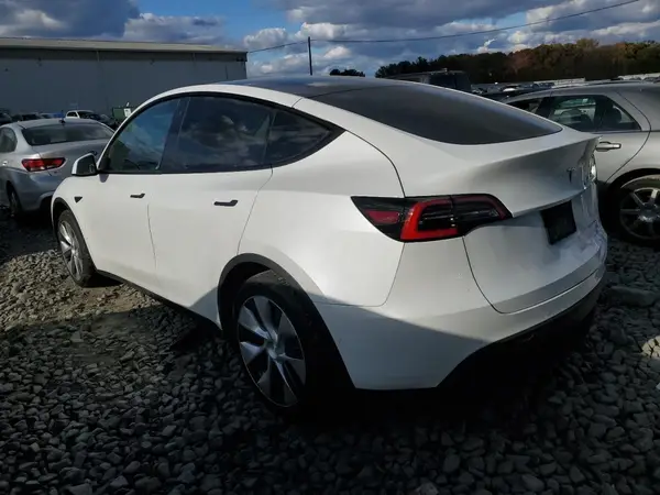5YJYGDEE1LF043780 2020 TESLA MODEL Y - Image 2