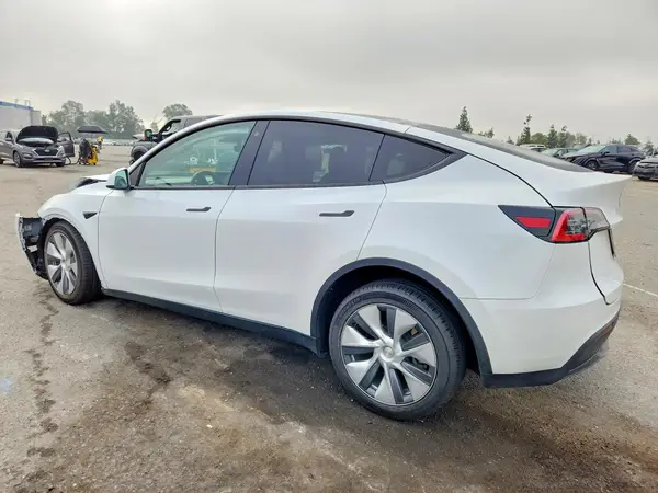 5YJYGDEE1LF045707 2020 TESLA MODEL Y - Image 2