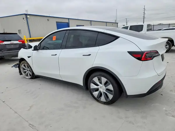 5YJYGDEE1LF053998 2020 TESLA MODEL Y - Image 2