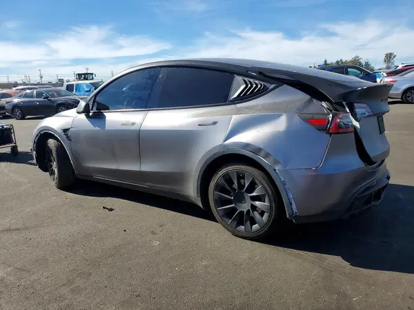 5YJYGDEE1LF055900 2020 TESLA MODEL Y - Image 2