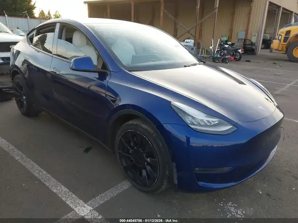 5YJYGDEE1LF056142 2020 TESLA MODEL Y - Image 1
