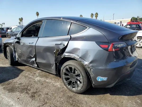 5YJYGDEE1LF057596 2020 TESLA MODEL Y - Image 2