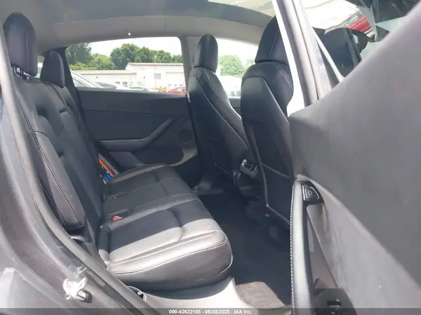 5YJYGDEE1MF066039 2021 TESLA MODEL Y - Image 8