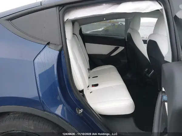 5YJYGDEE1MF066722 2021 TESLA MODEL Y - Image 8