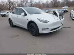 5YJYGDEE1MF074173 2021 TESLA MODEL Y