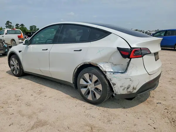 5YJYGDEE1MF077803 2021 TESLA MODEL Y - Image 2