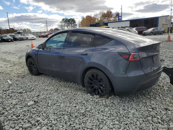 5YJYGDEE1MF084296 2021 TESLA MODEL Y - Image 2