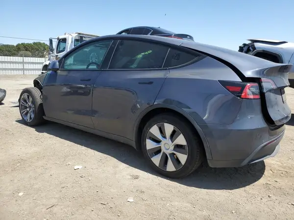 5YJYGDEE1MF087196 2021 TESLA MODEL Y - Image 2