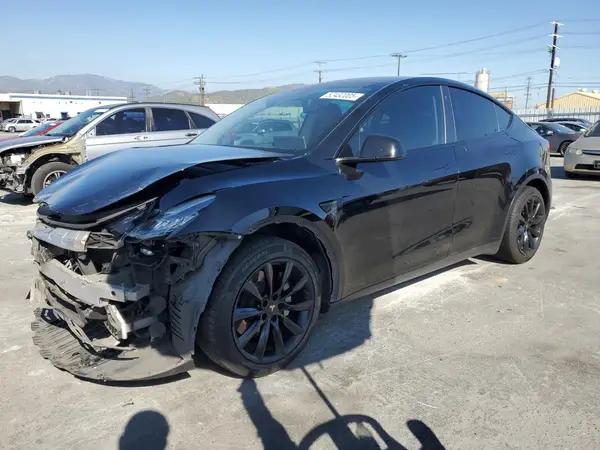 5YJYGDEE1MF094164 2021 TESLA MODEL Y - Image 1