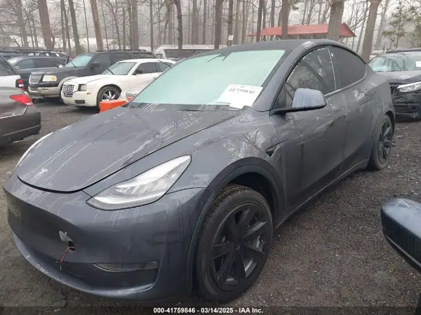 5YJYGDEE1MF100013 2021 TESLA MODEL Y - Image 2