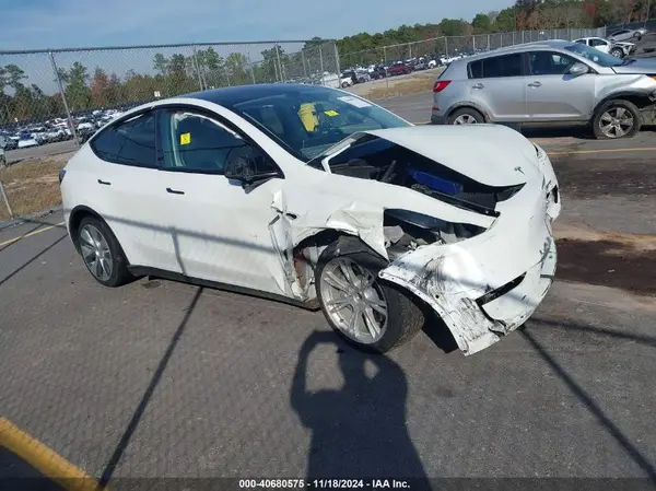 5YJYGDEE1MF106202 2021 TESLA MODEL Y - Image 1